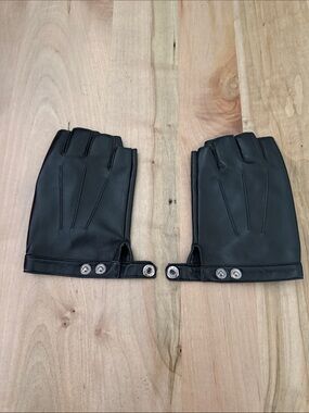 Black Fingerless Leather Driving Gloves - Unbranded